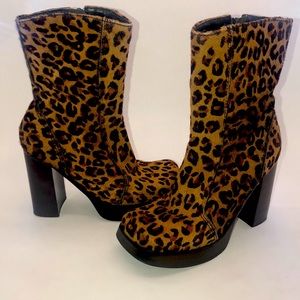 Vintage Steve Madden Leather Leopard Print Platform Boot